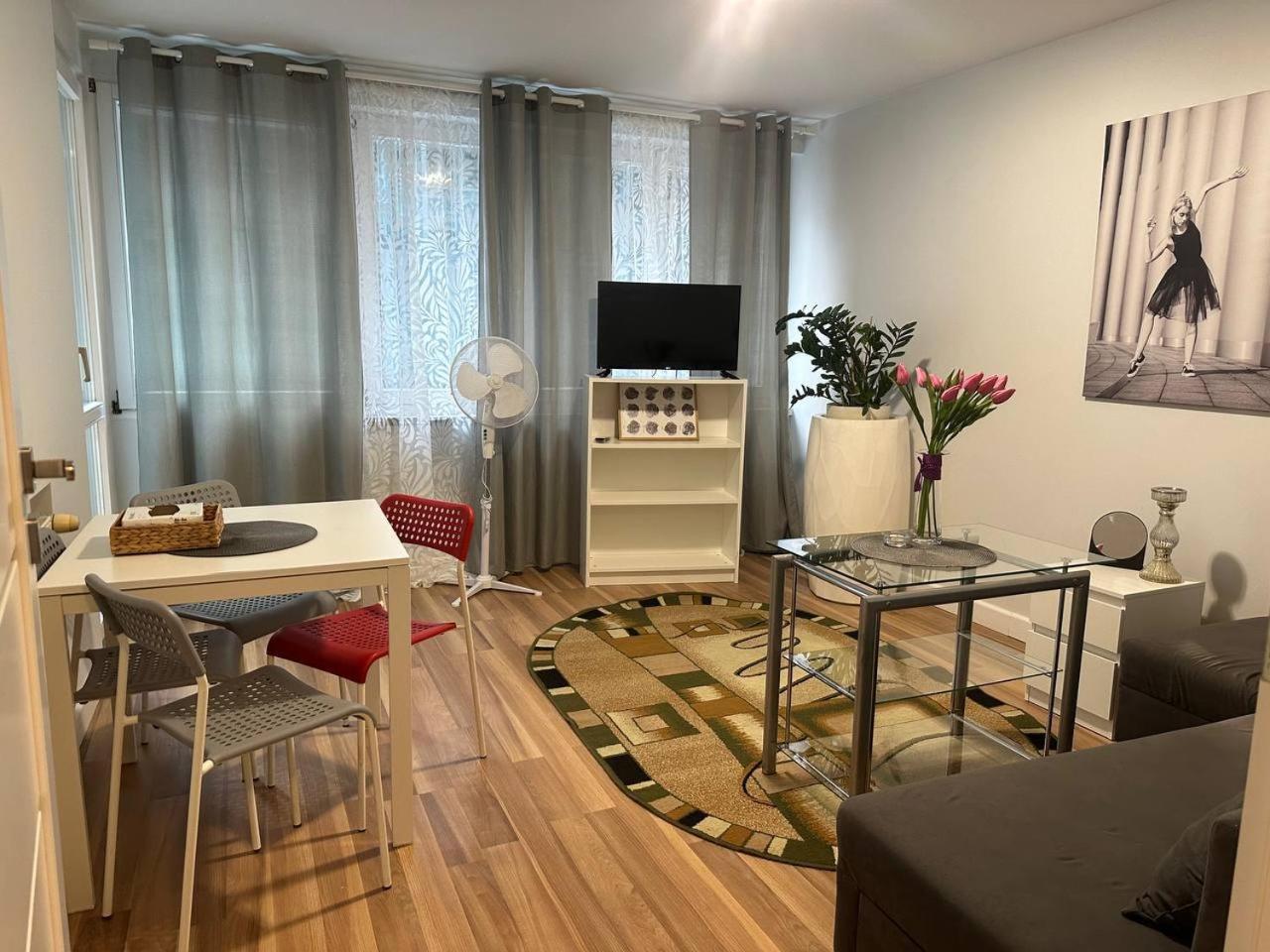 5Centrum Stanislawa Moniuszki10 Wi-Fi 1Gb Sek Варшава Экстерьер фото